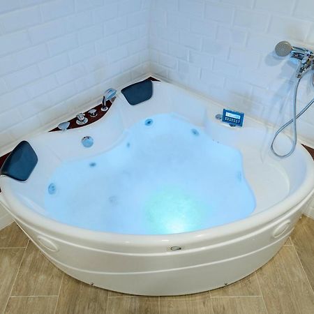 شقة El Triangulo Del Arte - Jacuzzi مدريد المظهر الخارجي الصورة